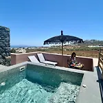 Golden Moments Luxury Stone B Вилла *