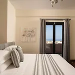 Villa Golden Moments Luxury Stone B Mesariá