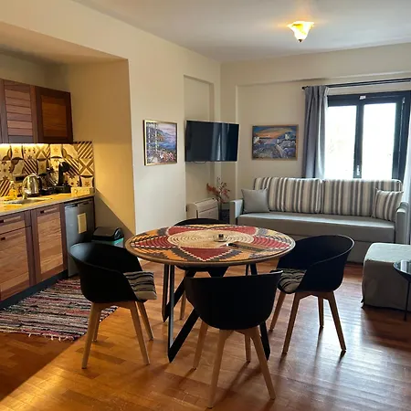 ヴィラ Golden Moments Luxury Stone B