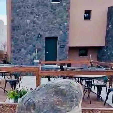 Golden Moments Luxury Stone B *